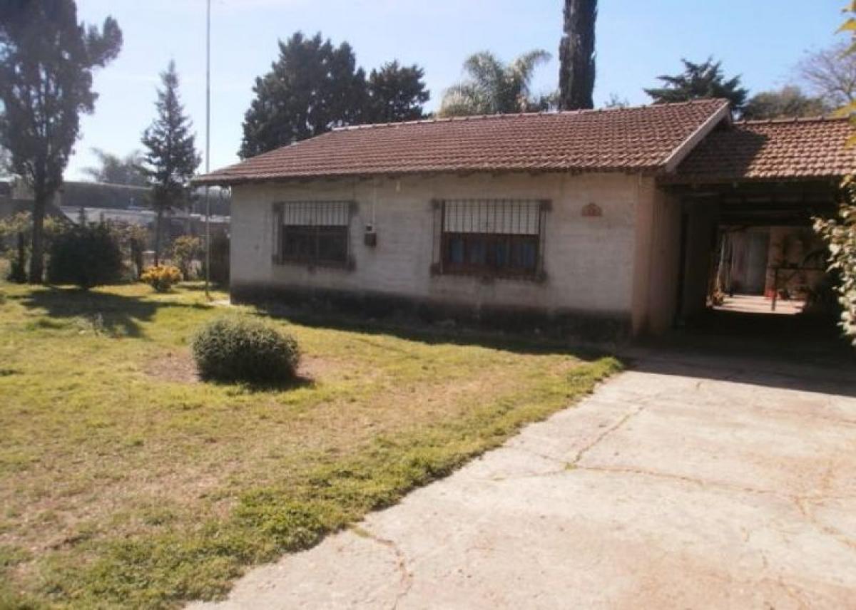 Casa de 2 dormitorios en Escobar, Argentina No. 101563