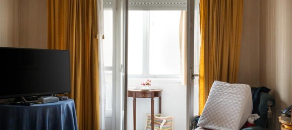 1 bedroom Apartment in Lisbon, Portugal No. 142712 2