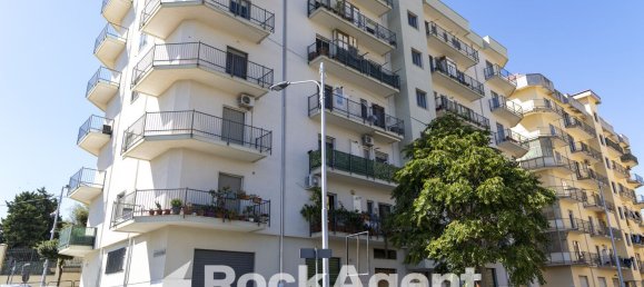 5 rooms Apartment in Catanzaro, Italy No. 107975 39