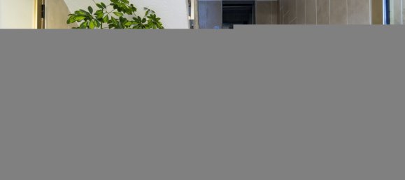 5 rooms Apartment in Catanzaro, Italy No. 107975 2