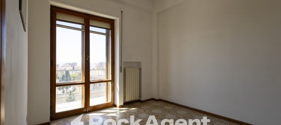 5 rooms Apartment in Catanzaro, Italy No. 107975 34