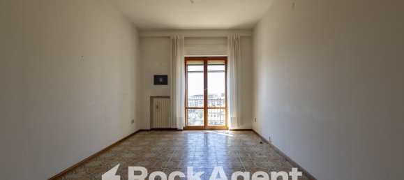 5 rooms Apartment in Catanzaro, Italy No. 107975 24