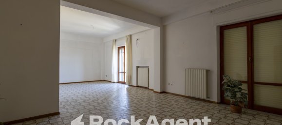 5 rooms Apartment in Catanzaro, Italy No. 107975 19