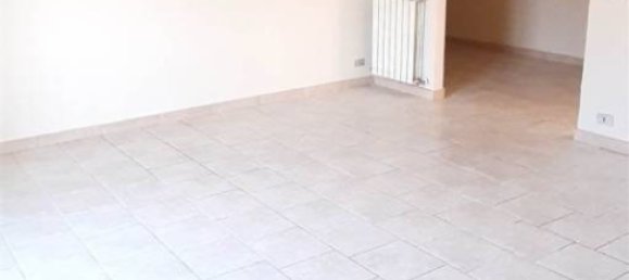 Propiedad comercial de 5 habitaciónes en Poggio Rusco, Italy No. 2644 10