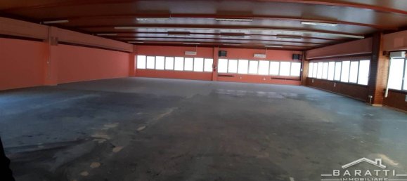 Propiedad comercial de 5 habitaciónes en Poggio Rusco, Italy No. 2644 2