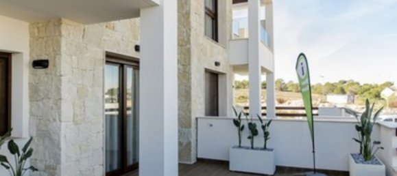 Квартира с 2 спальнями в Лос Балконес, Испания № 2418 5