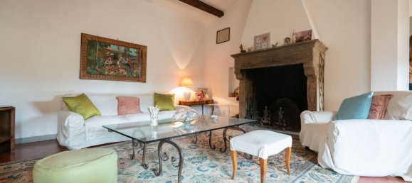 2 bedrooms Apartment in Florence, Italy No. 92355 3