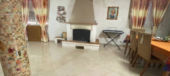 Casa de 3 dormitorios en San Severo, Italy No. 26114 9