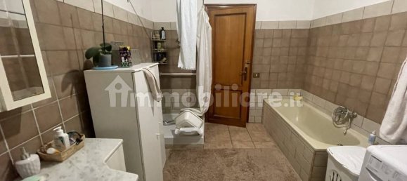 Квартира с 2 спальнями в Супино, Италия № 83933 8