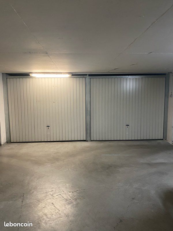 Garagem em Boulogne-Billancourt, France N.º 359264
