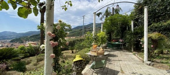 Вилла с 6 спальнями в Специя, Италия № 134490 4