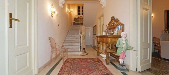 Вилла с 6 спальнями в Специя, Италия № 134490 36