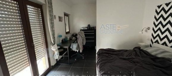 11 rooms House in Rome, Italy No. 31360 4