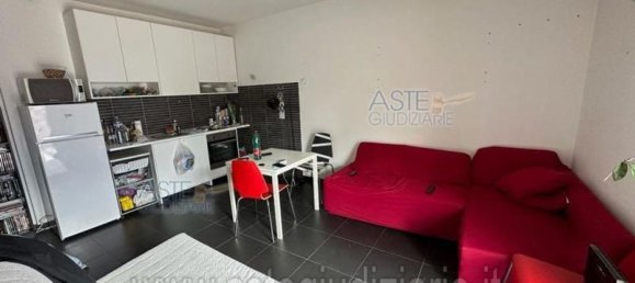 11 rooms House in Rome, Italy No. 31360 2