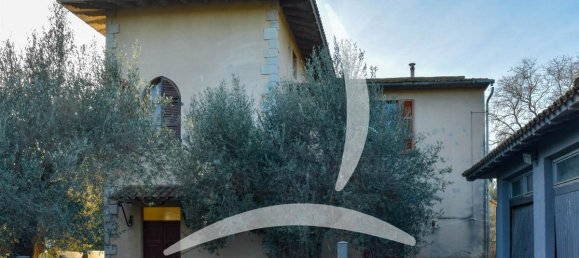 5 bedrooms Villa in Passignano sul Trasimeno, Italy No. 1508 11