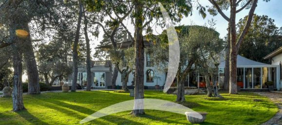 5 bedrooms Villa in Passignano sul Trasimeno, Italy No. 1508 12