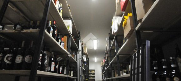 2 rooms Commercial property in Bologna, Italy No. 4647 7