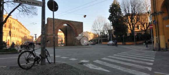 2 rooms Commercial property in Bologna, Italy No. 4647 13