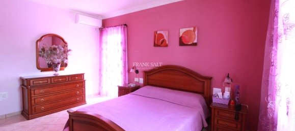 3 Schlafzimmer Haus in Kirkop, Malta, Nr. 8063 7