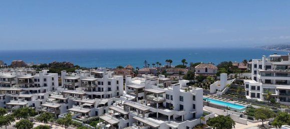 2 bedrooms Apartment in Estepona, Spain No. 137068 3