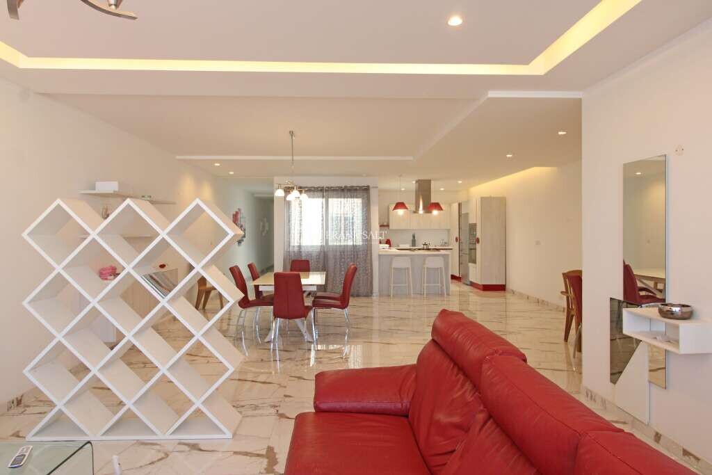 Пентхаус с 3 спальнями в Зеббудж, Мальта № 11071