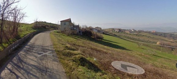 6 rooms House in Manoppello, Italy No. 254784 2