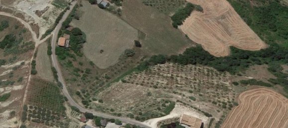 6 rooms House in Manoppello, Italy No. 254784 3