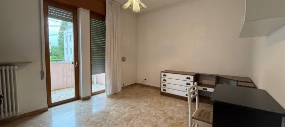 5-salle Appartement à Vicenza, Italy No. 260973 7