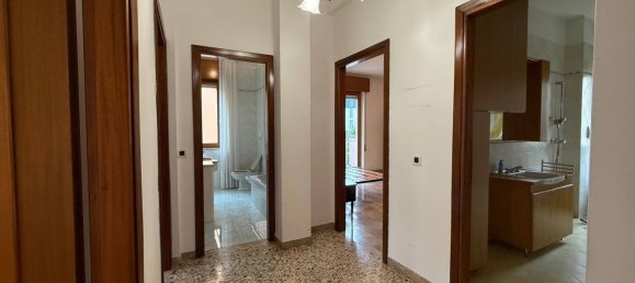 5-salle Appartement à Vicenza, Italy No. 260973 4