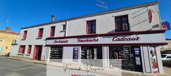 3 bedrooms House in Mouchamps, France No. 340461 12