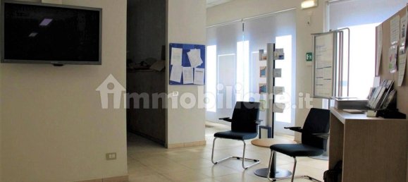 Propriété commerciale à Civate, Italy 223m² No. 311151 4