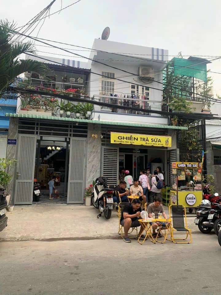 1m² Townhouse in District 7, Vietnam No. 9802