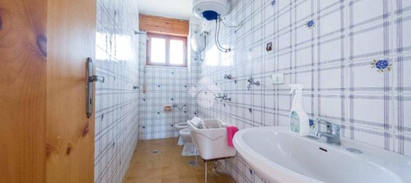 2 bedrooms Apartment in Manfredonia, Italy No. 294178 12