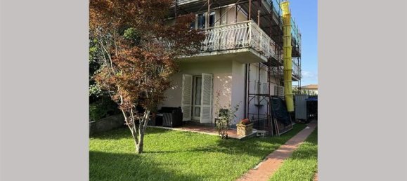 3 bedrooms Villa in Forte dei Marmi, Italy No. 192213 3