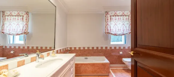 5 Schlafzimmer Haus in Madrid, Spain, Nr. 164009 24