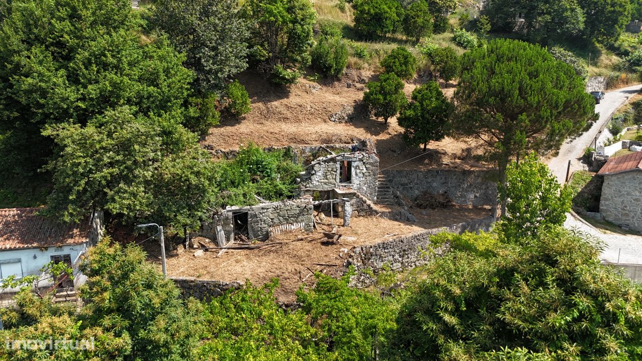 3 bedrooms House in Caires, Portugal No. 262585