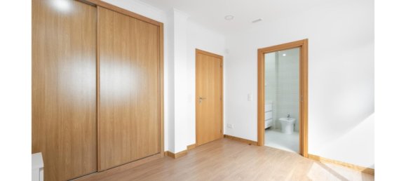 10 bedrooms Villa in Corroios, Portugal No. 95101 39