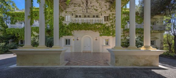 5 bedrooms Villa in Marbella, Spain No. 136497 5