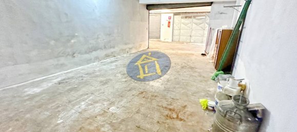 37m² Garage in Putignano, Italy No. 152599 16