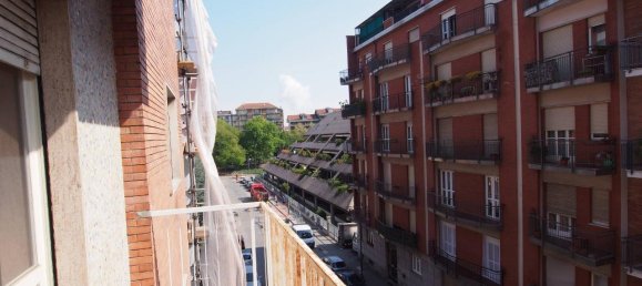 3 rooms Apartment in Turin, Italy No. 114501 7