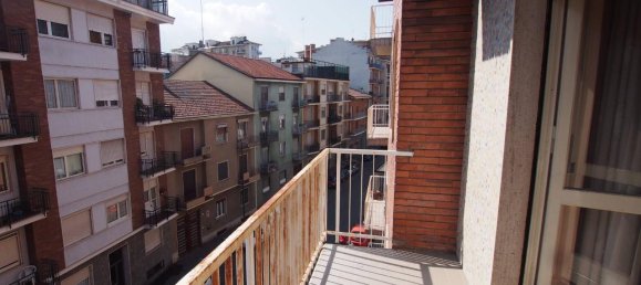 3 rooms Apartment in Turin, Italy No. 114501 8