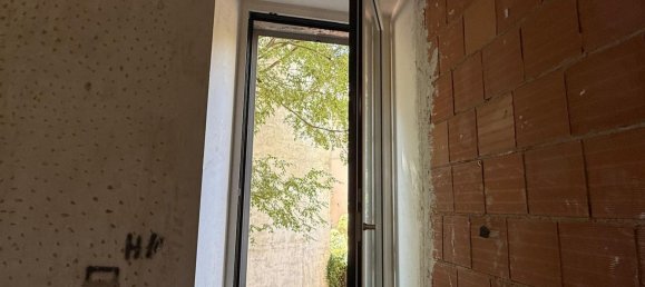 4 bedrooms Apartment in Milan, Italy No. 362689 11