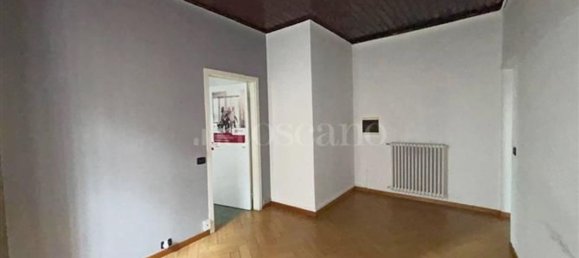 Здание 600м² в Эрба, Италия № 84620 10