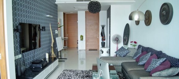 2 bedrooms Condo in Pattaya, Thailand No. 3842 6