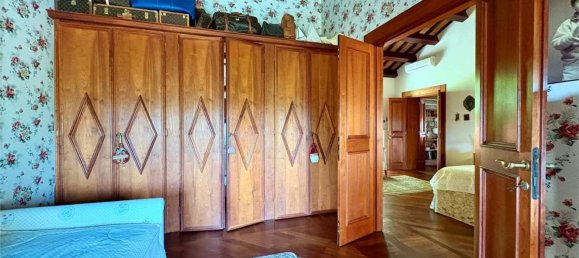 21 room Villa in Pieve di Soligo, Italy No. 307117 32