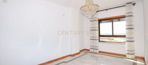 3 Schlafzimmer Wohnung in Amadora, Portugal, Nr. 279006 13