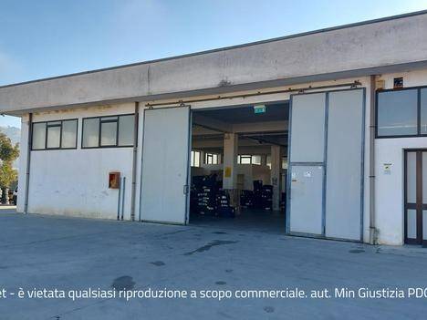Propiedad comercial en Santa Sofia d'Epiro, Italy 2260 m² No. 293802