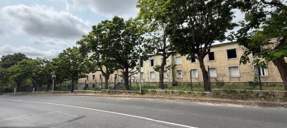 Bâtiment à Saint-Doulchard, France 1134m² No. 57003 22