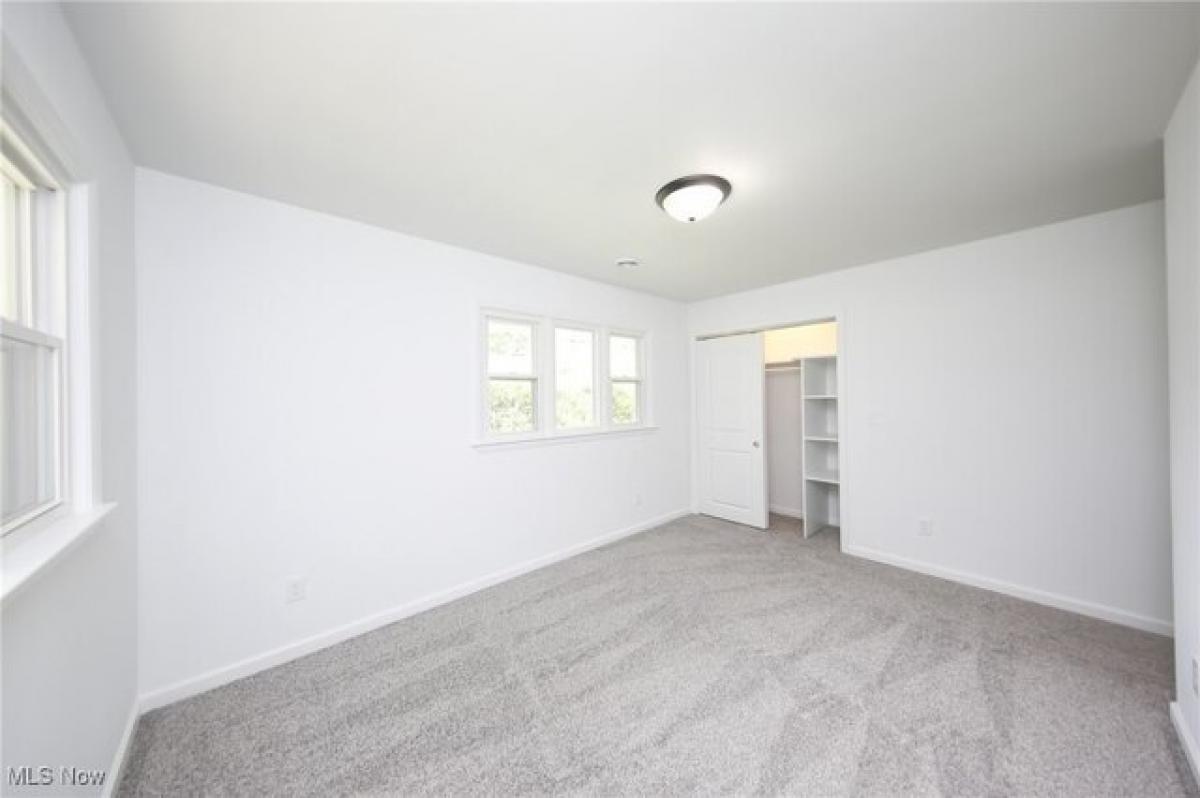 3 bedrooms House in Valley City, USA No. 439787