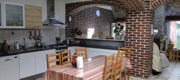 6 bedrooms House in Baisieux, France No. 152752 4